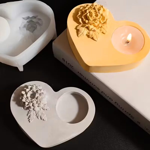 Artikel 40 Heart-Shaped Gießpulver Candle Holders – Handmade Decorative Art