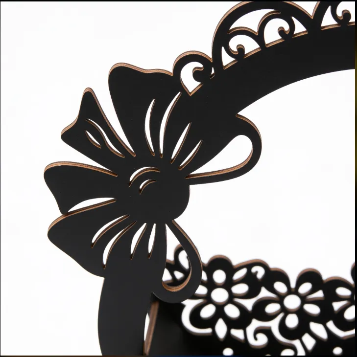 Artikel 53 Elegant Laser-Cut Plywood Decorative Basket