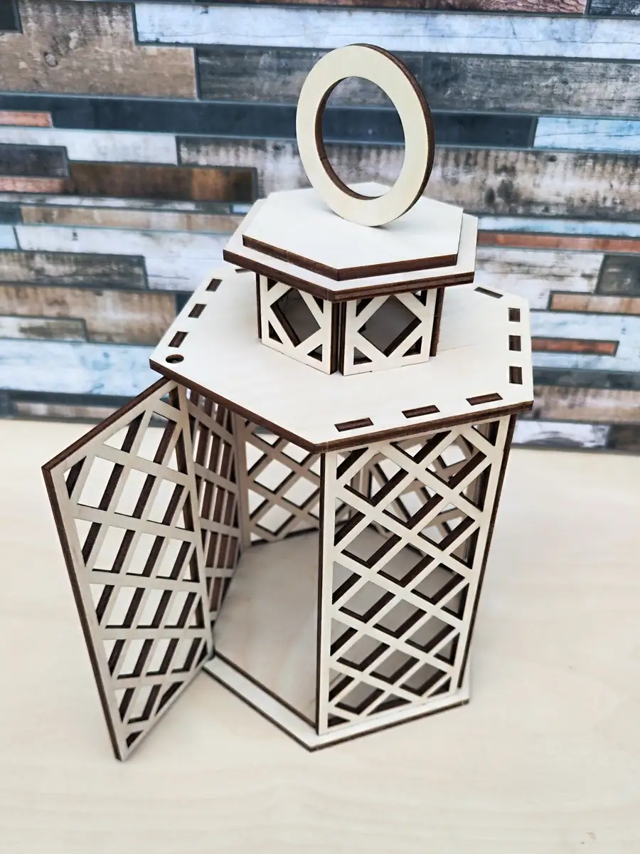 Artikel 59 Lantern – Elegant & Versatile Christmas Lantern