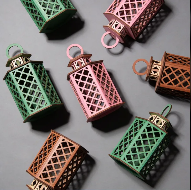 Artikel 59 Lantern – Elegant & Versatile Christmas Lantern