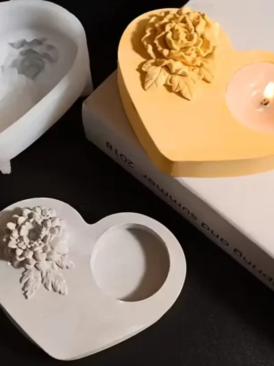 Artikel 40 3 Pieces Heart-Shaped Gießpulver Candle Holders – Handmade Decorative Art